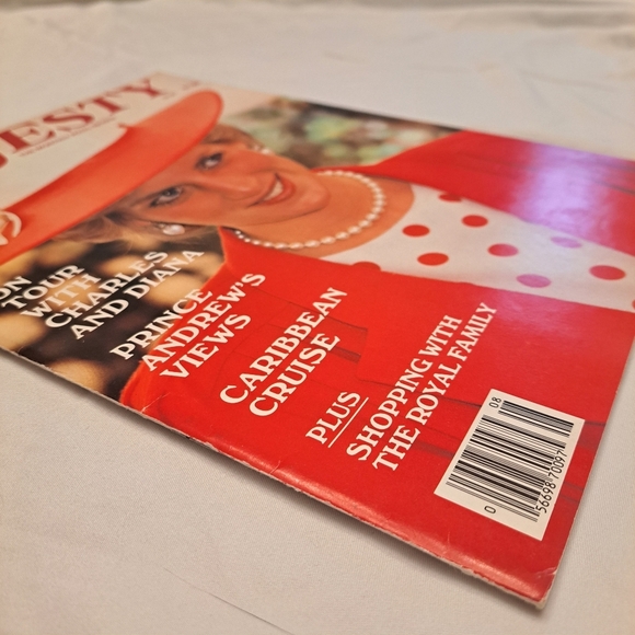 Majesty Magazine Volume 6 No 8 December 1985 Printed In England Royal family - Picture 3 of 9